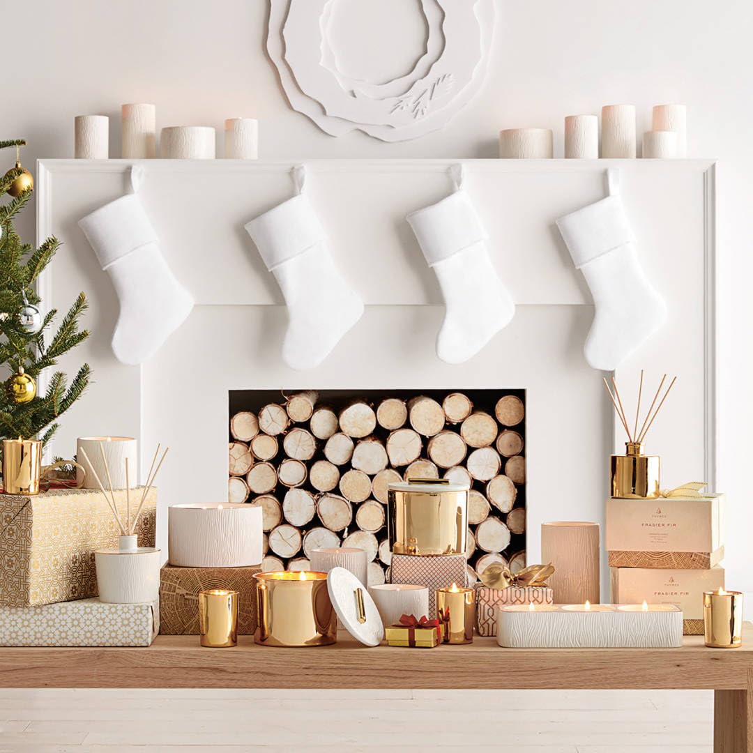 Thymes Frasier Fir Candle - Gilded Collection - Wood Grain Ceramic Design with 24-Karate Gold Rim - Mountain Fresh Fragrance - Elegant Winter Candle Scents - Gifts for Women & Men (Petite, 6 oz)