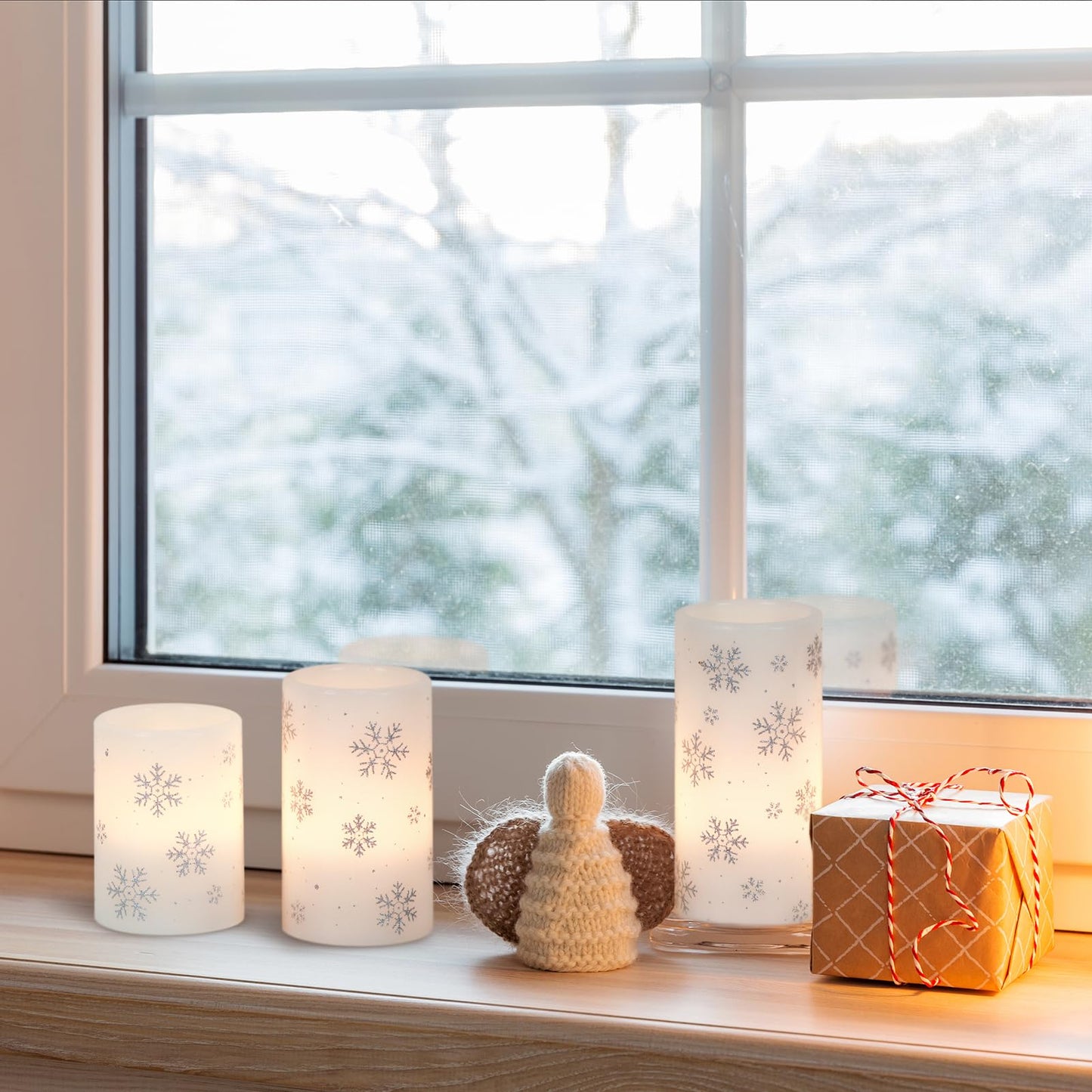 Lasumora Snowflake Christmas Candles with 6H Timer, Battery Operated Candles, Real Wax Flameless LED Candle Pillar for Home Décor Christmas Decorations Gifts, 3x4/5/6 inches