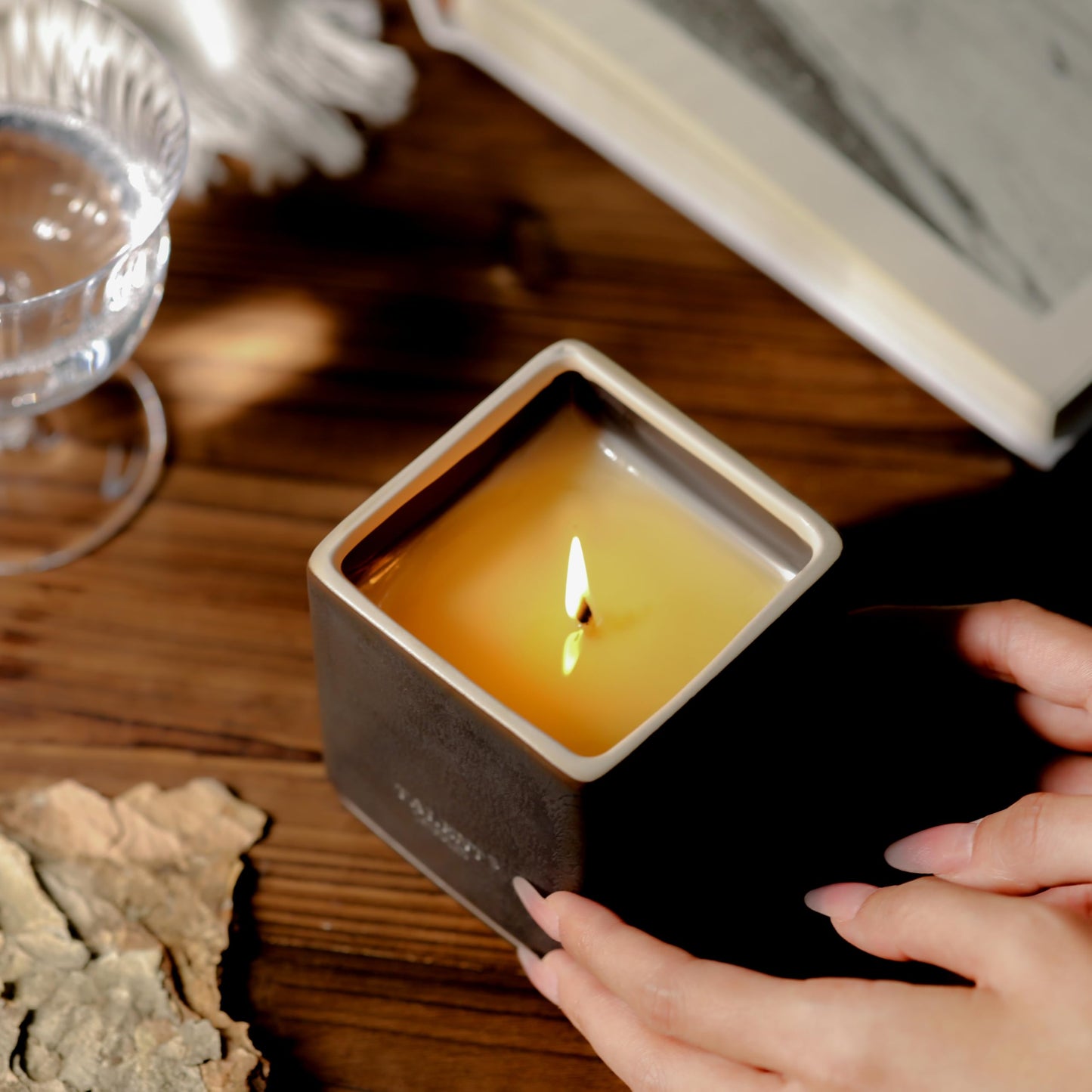 Talent Candles Scented Candles Ceramics Square Cup Long Burn Time Natural Soy Wax Candles Perfect Women & Men Birthday Gifts (Dark Leather & Oud)