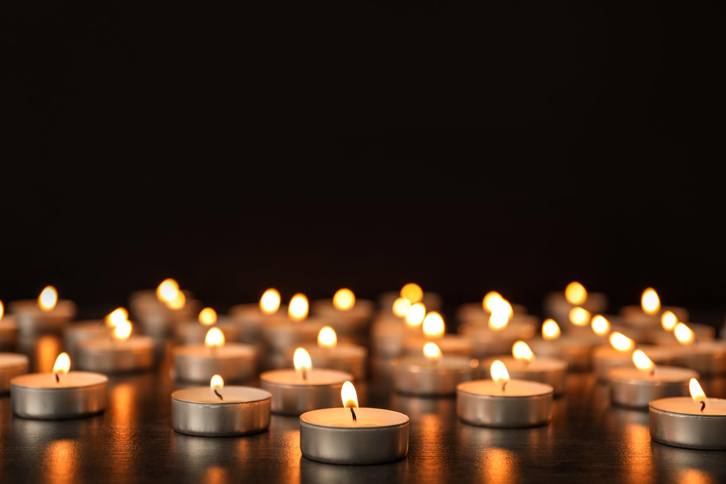 D’Light Online 5 Hours Unscented White Tealight Candles in Aluminum Cup for Home Decor, Wedding, Holiday, Restaurants, Spa, Shabbat or as a Emergency Candle - Set of 500