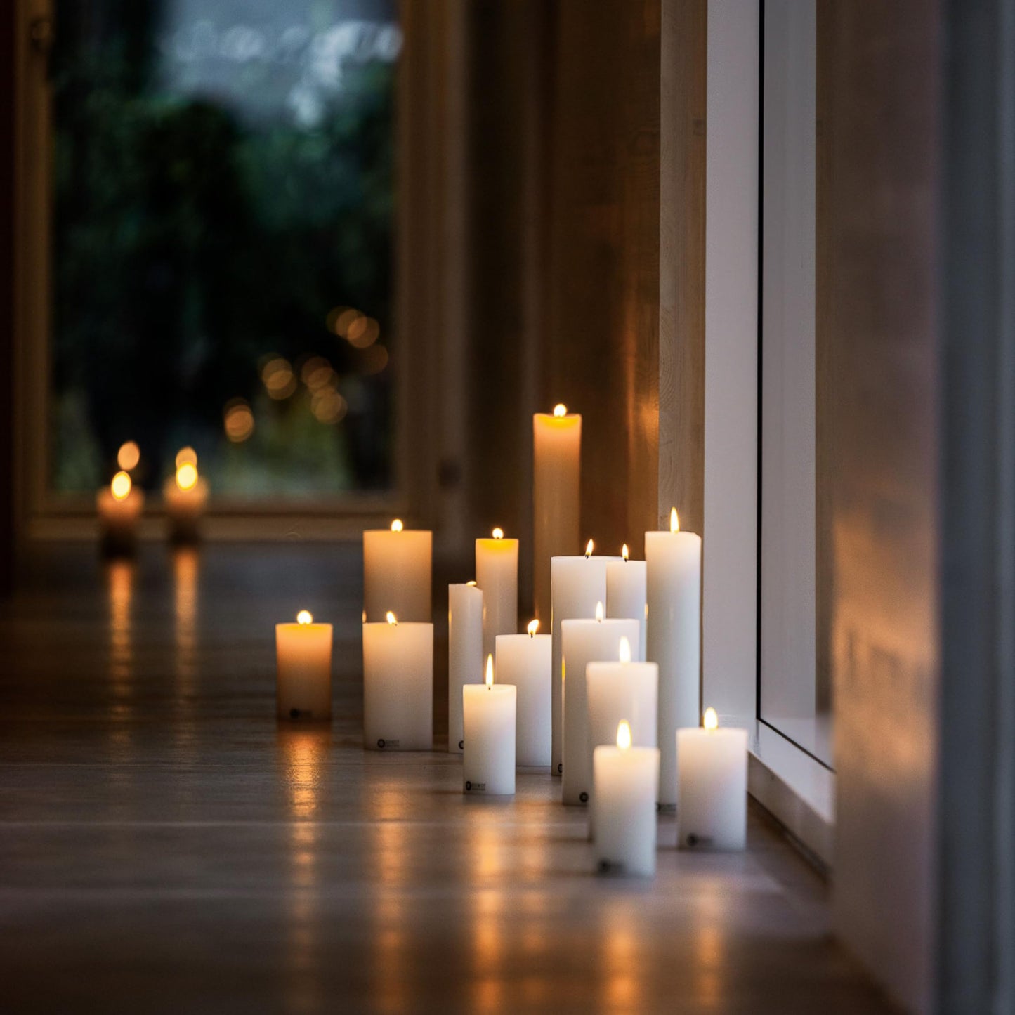 Pillar Candles, Handmade in Europe, 4 Pack – RSPO Certified, Dripless & Smokeless Velas, Long Burning Candles 70 Hours per Large Candle, Unscented Candle Set (4 pcs, Ø 2.8 in x H 4.7 in, Off-White)